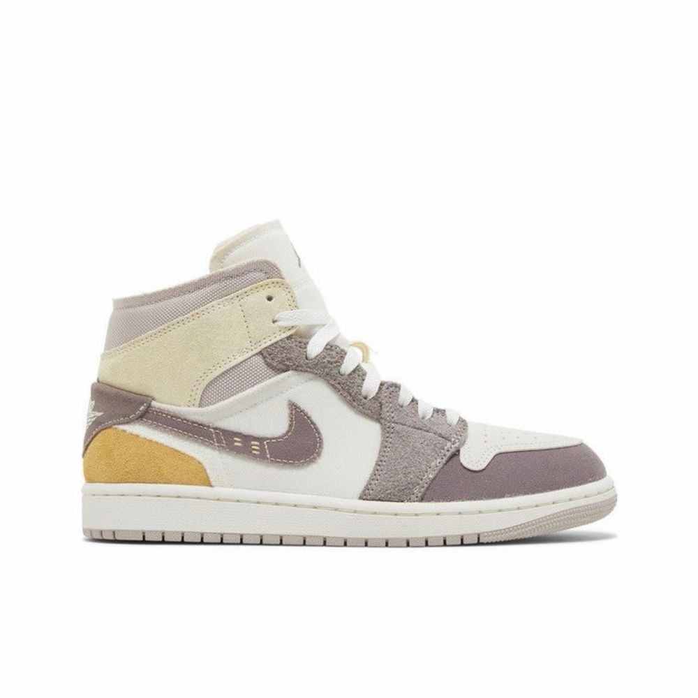 Nike Air Jordan 1 Mid SE Craft ‘Inside Out - Taupe Haze’